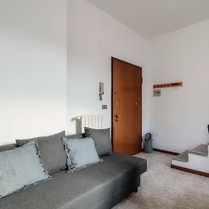 https://apartment-piazza-roma.it-lombardy.com