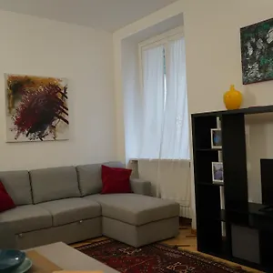 https://art-home-apartment-navigli.it-lombardy.com