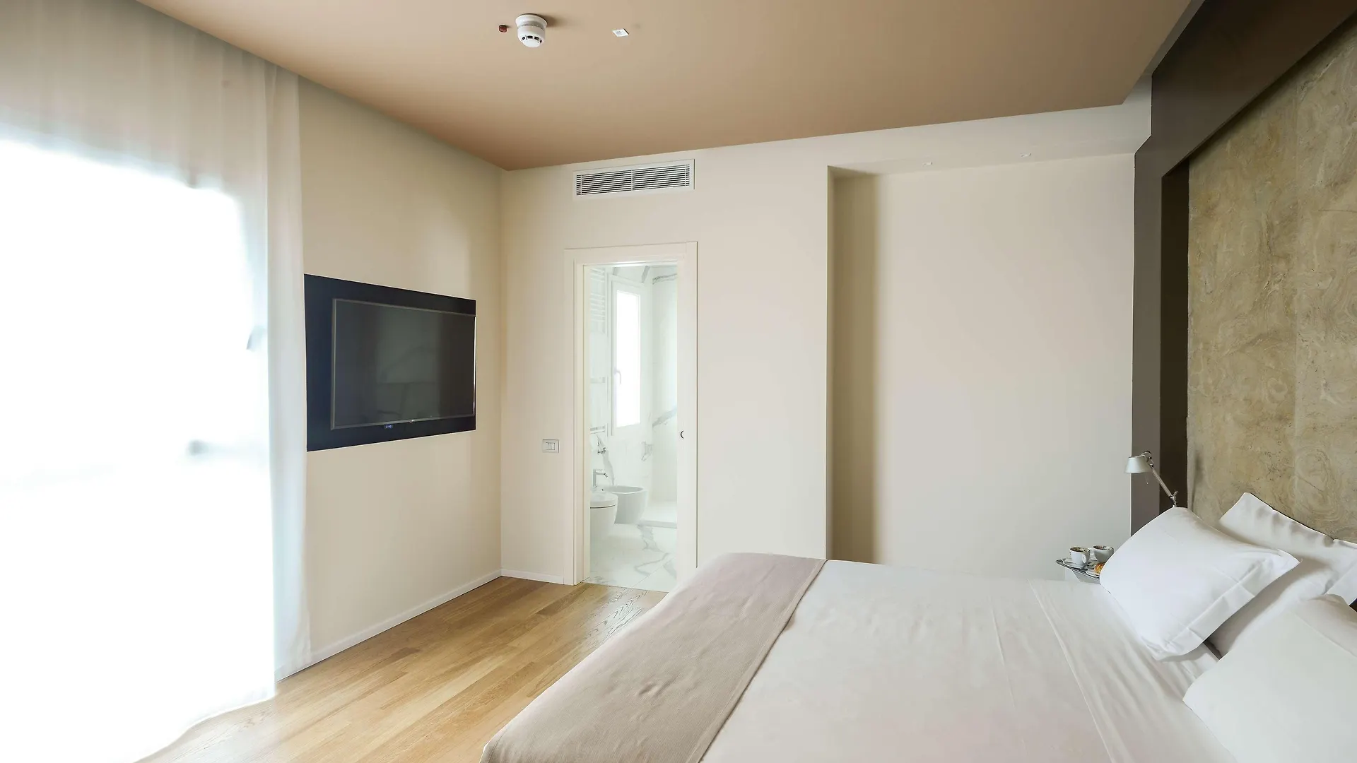 Best Western Plus Hotel Bologna Mestre 4*,