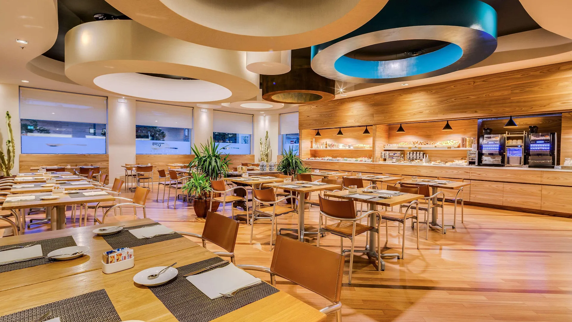 Best Western Plus Hotel Bologna Mestre 4*,