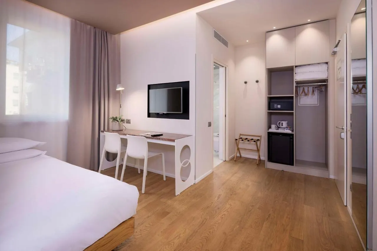 Best Western Plus Hotel Bologna Mestre 4*,